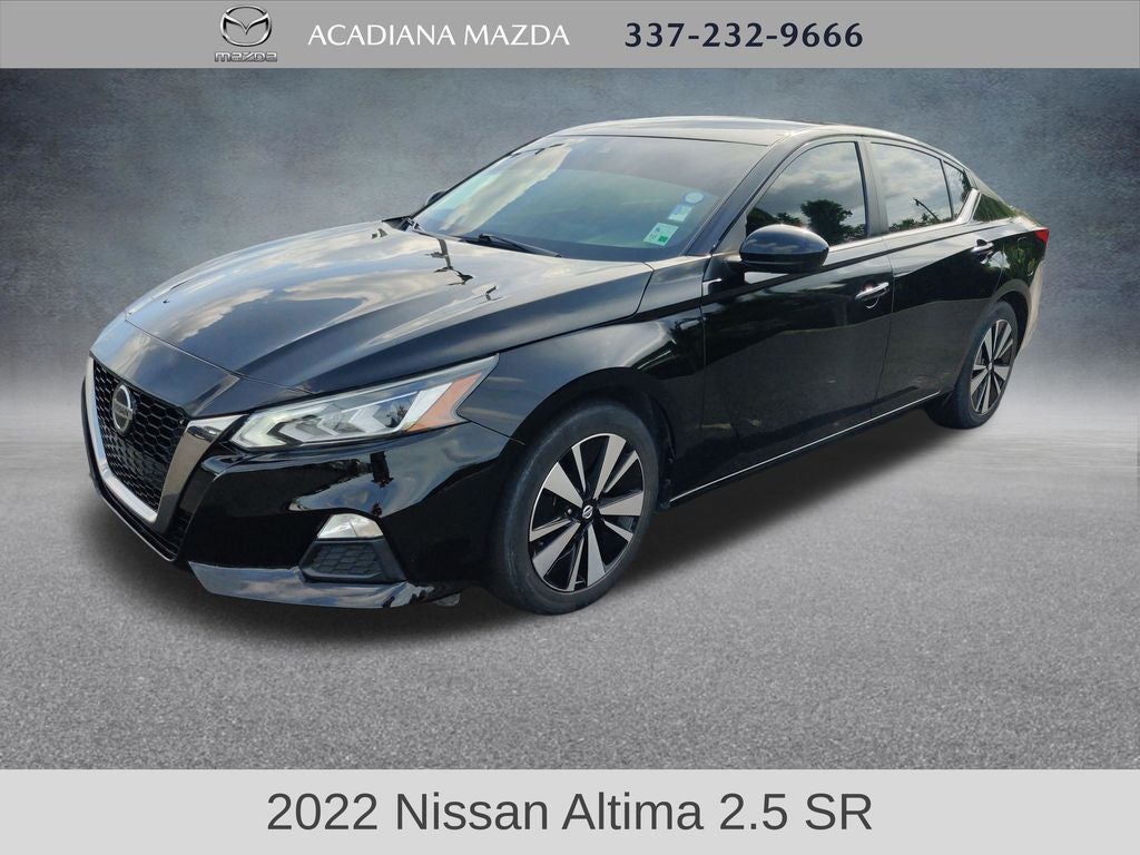 2022 Nissan Altima 2.5 SR in Super Black Clearcoat — front three-quarter view
